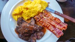 Low carb breakfast meal